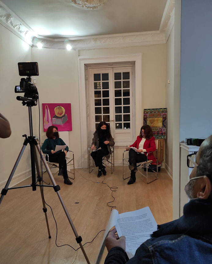 OCCO Art Gallery produce el programa de radio OCCO Art Magazine, programa de arte y cultura.